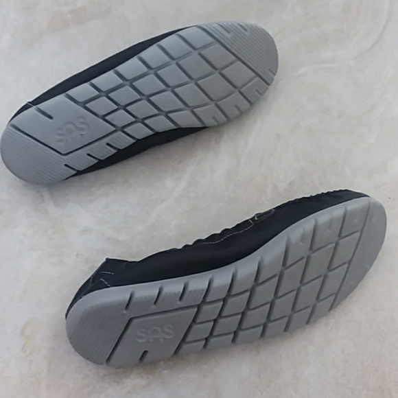 SAS women's black slip on skimmers shoes size 8 N - Picture 2 of 4